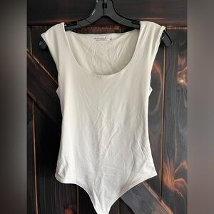 Abercrombie & Fitch soft collection bodysuit Size Small